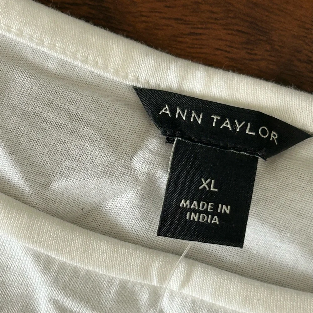 NWT Ann Taylor Lace Sleeve Mixed Media Tee White 
Size XL - Picture 5 of 6